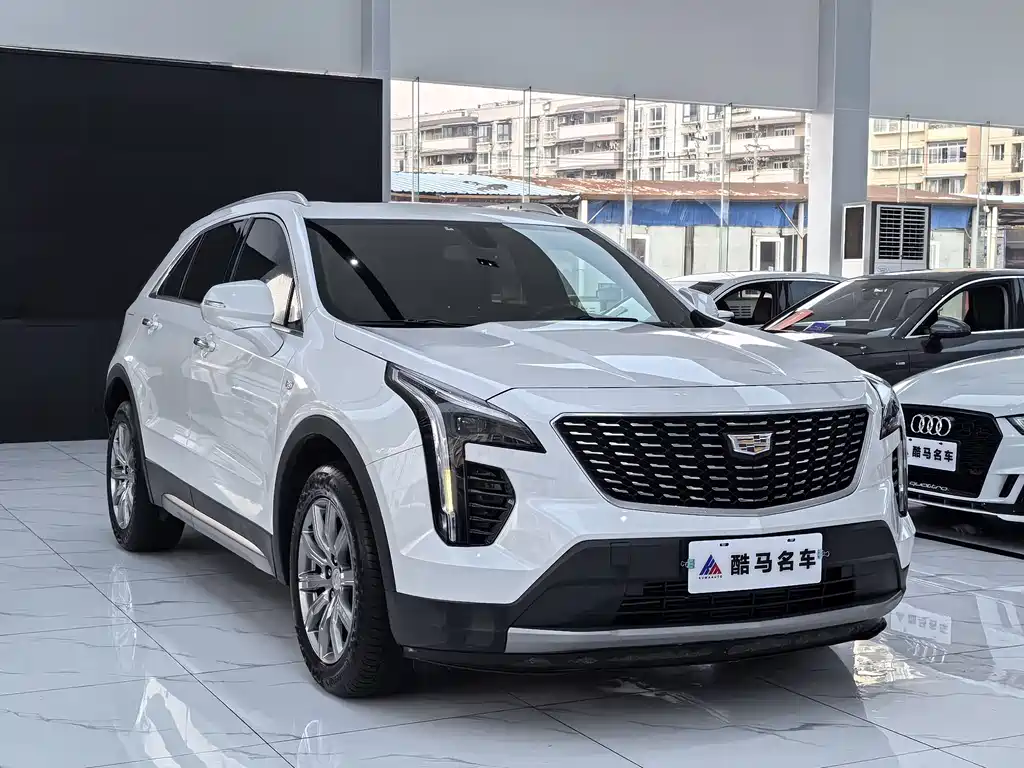 Cadillac XT4 28 T 2 WD Luxury