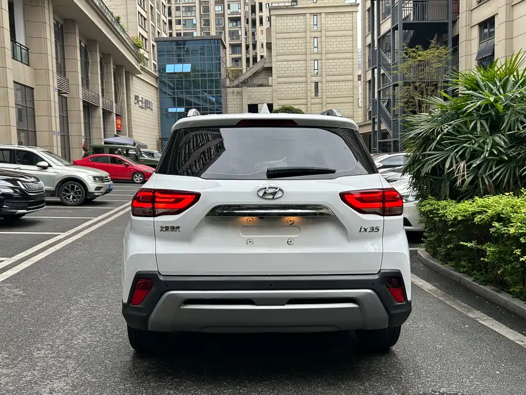 Hyundai ix35 2.0 L Auto 2 WD Brave · Smooth Enjoyment CN-VI