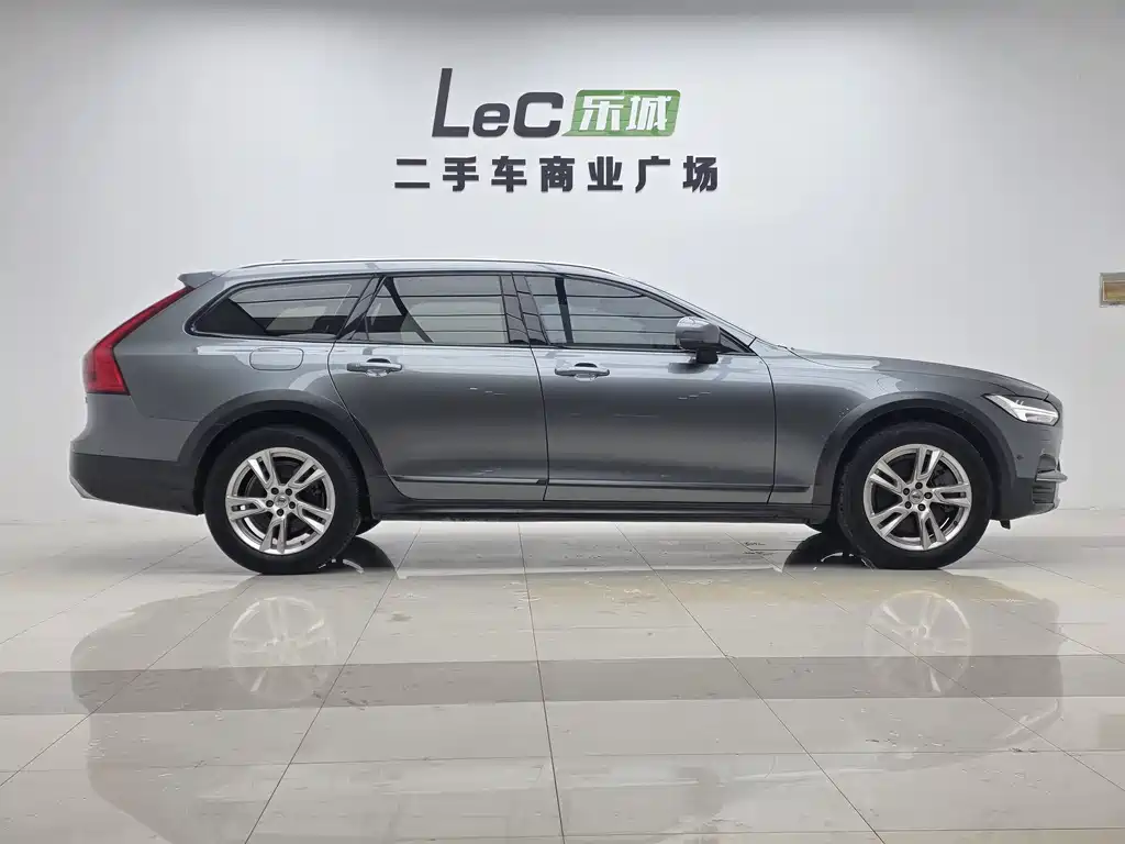 Volvo V90 Cross Country T5 AWD Volvo Ocean Race