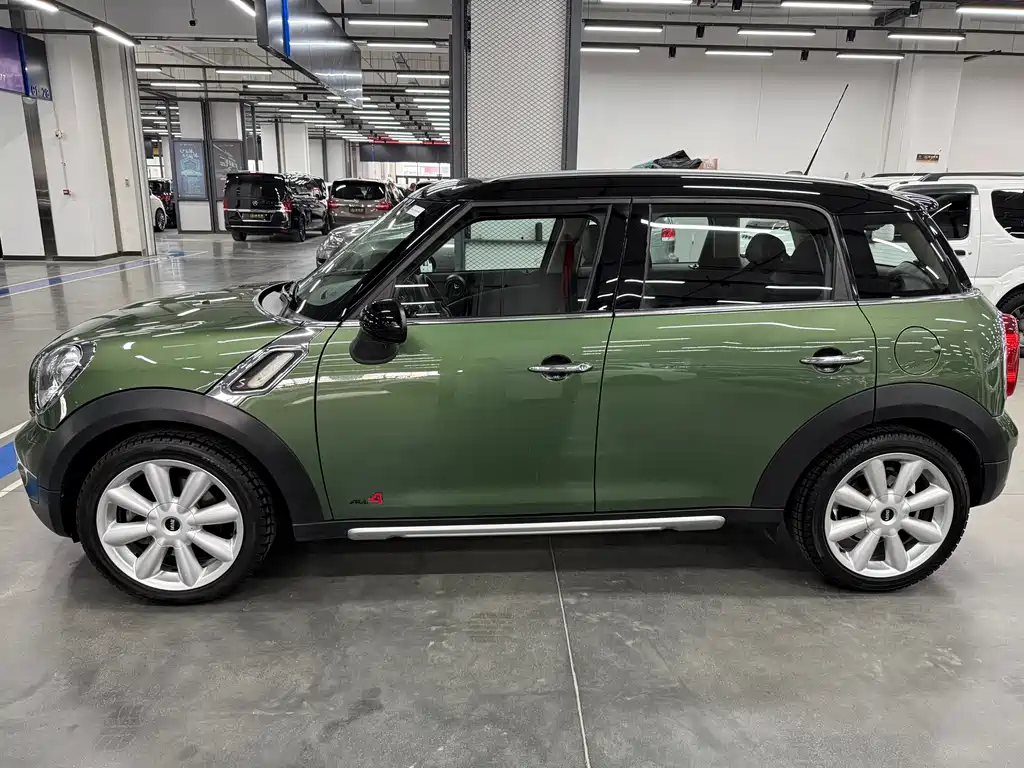 MINI COUNTRYMAN 1.6 T COOPER S ALL4 Limited