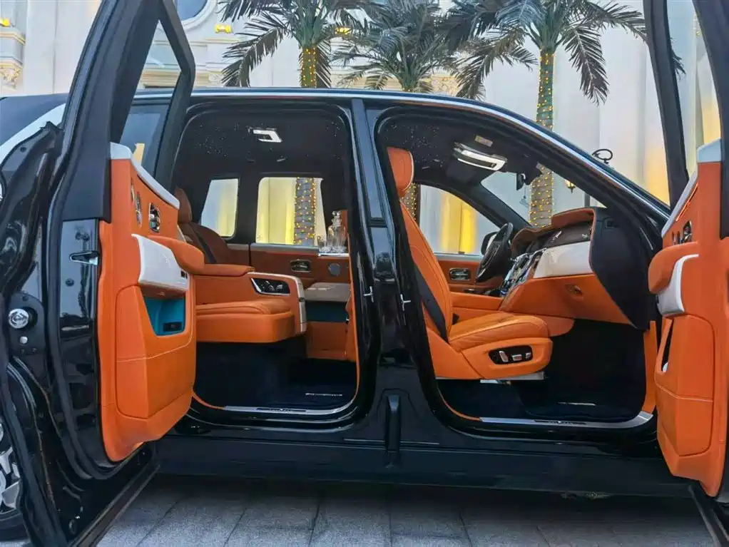 Cullinan Black Badge