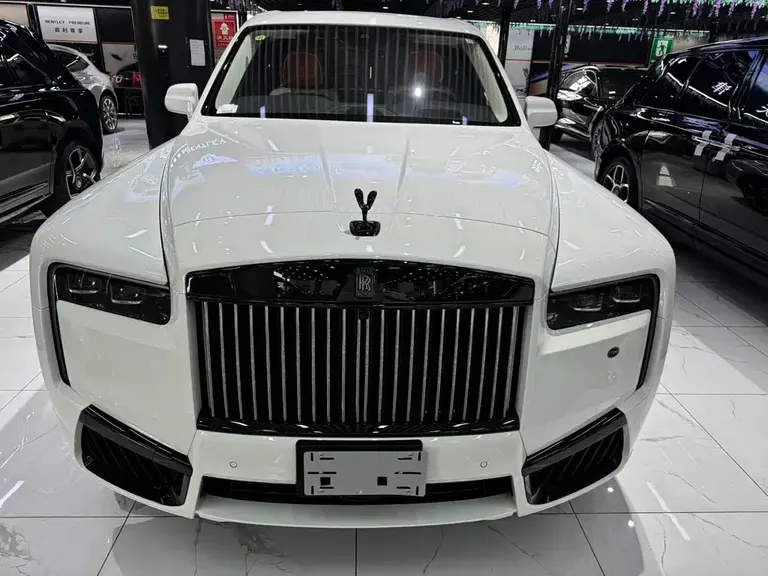 Rolls-Royce Cullinan Black Badge