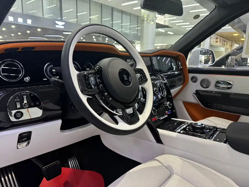 Cullinan Black Badge