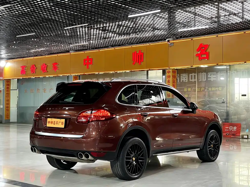 Cayenne Cayenne 3.0 T US Spec