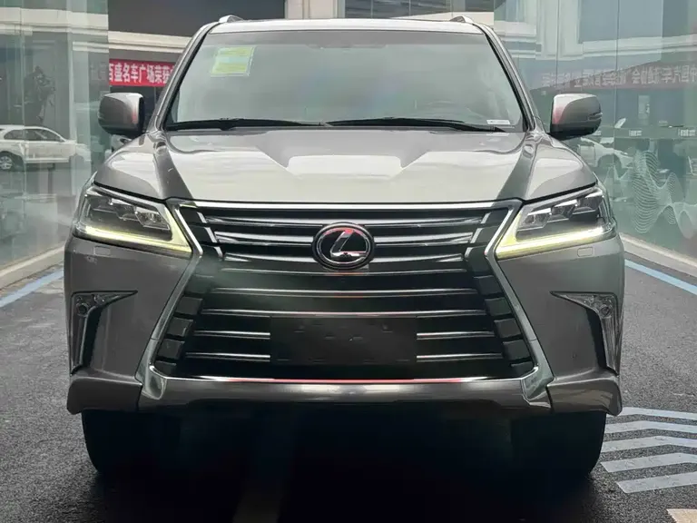 Lexus LX 570