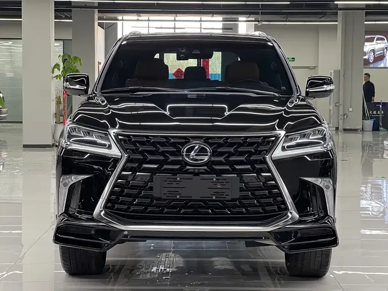 Lexus LX 雷克萨斯LX 2022款 570 中东版