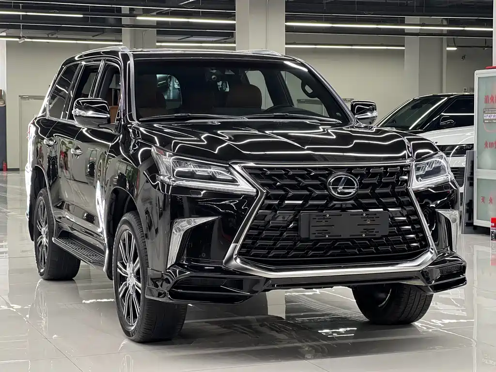 Lexus LX 雷克萨斯LX 2022款 570 中东版