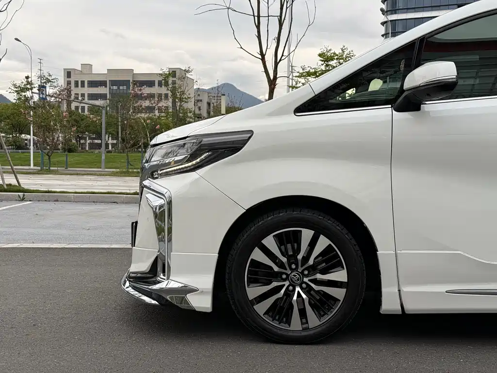 Alphard 埃尔法 2018款 3.5 L 天坛版