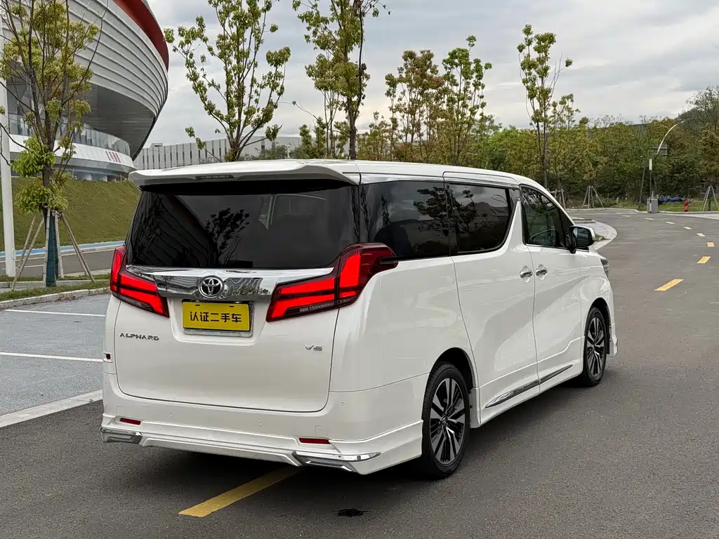 Alphard 埃尔法 2018款 3.5 L 天坛版