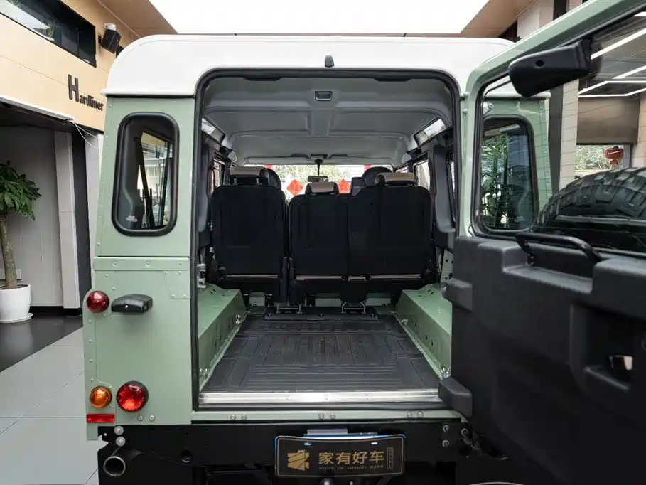 Land Rover Defender Land Rover Defender 2.2 T Diesel EU Spec
