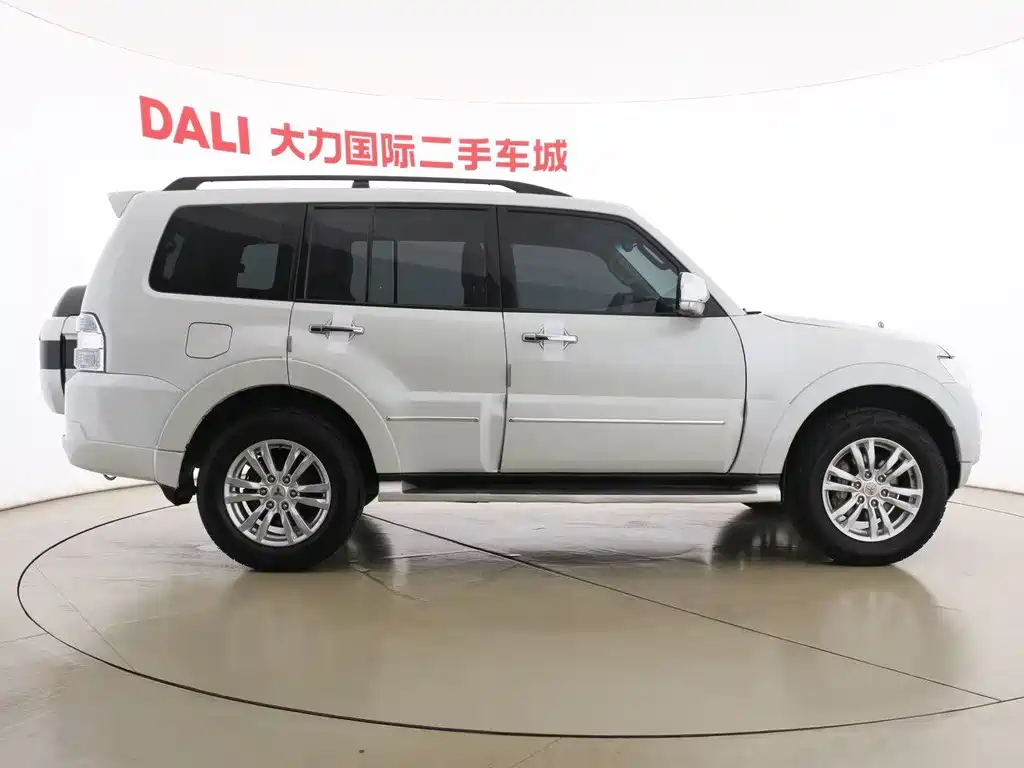 Pajero (Import) 3.8 L Middle East