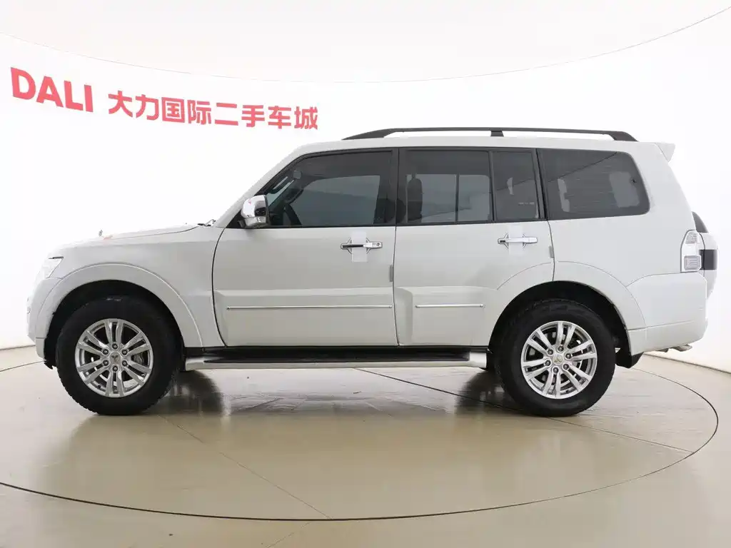 Pajero (Import) 3.8 L Middle East