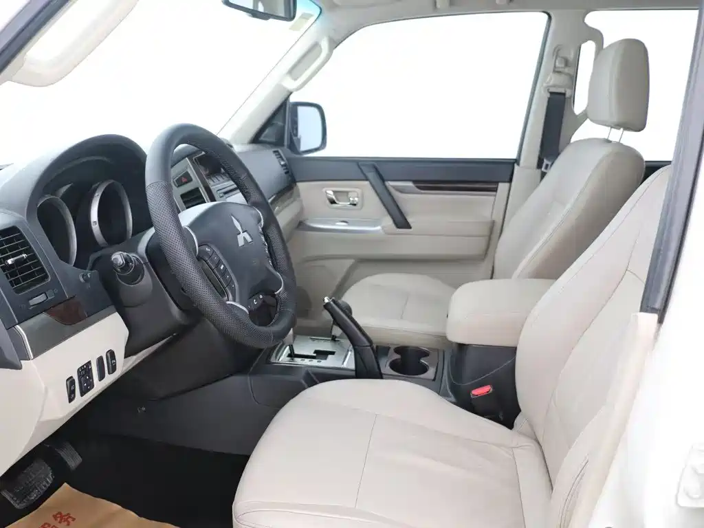 Pajero (Import) 3.8 L Middle East