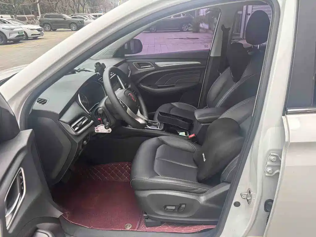 Roewe RX3 荣威RX3 2020款 1.6 L CVT狮王宝座4 G互联旗舰版