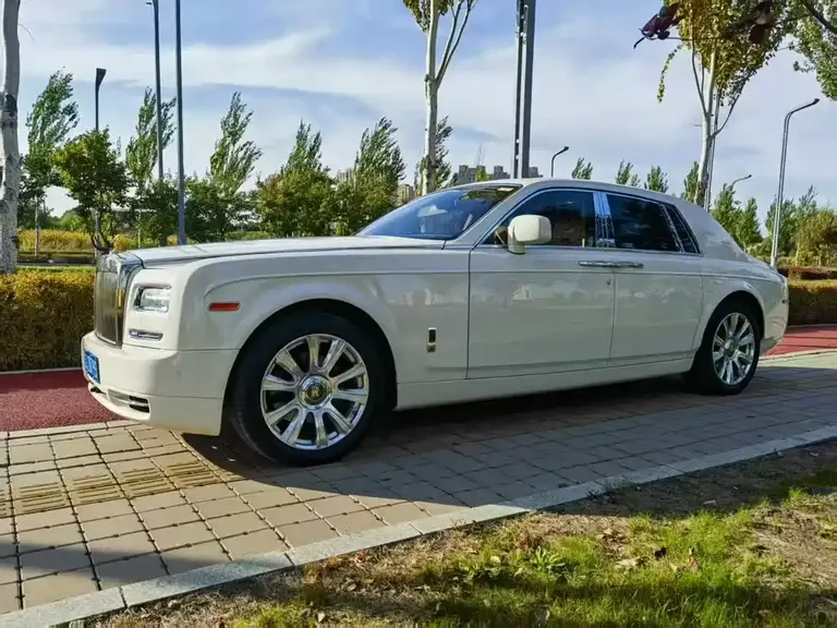 Rolls-Royce Phantom 6.7 L Auto