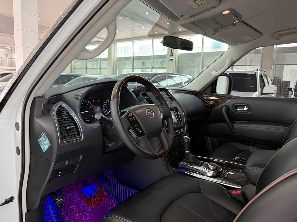 Patrol 4.0 L Middle East