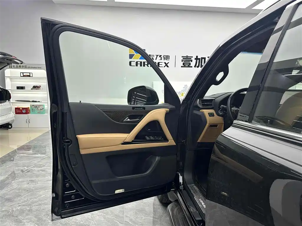 Lexus LX 雷克萨斯LX 2023款 3.5 T 中东版