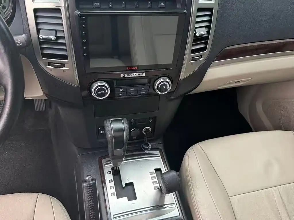 Pajero (Import) 3.8 L Auto