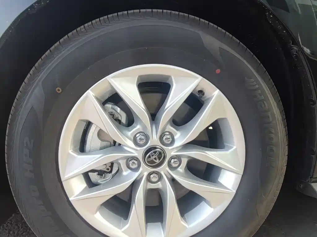 Sienna 赛那SIENNA 2024款 2.5 L混动 高顶版