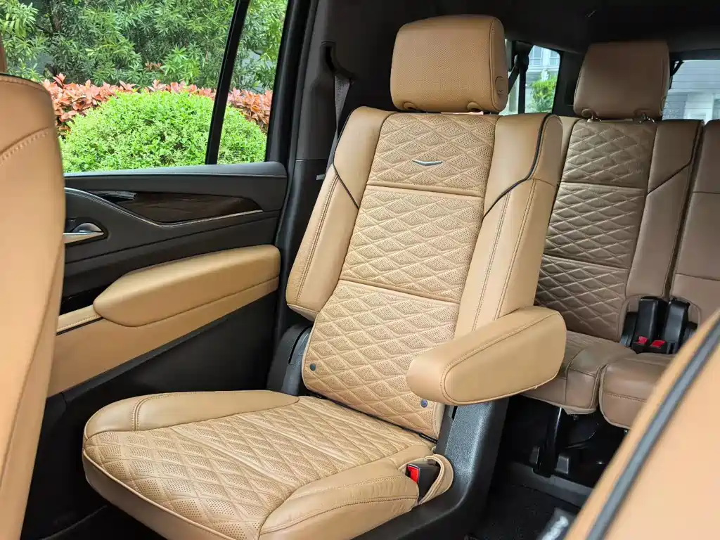 Escalade 6.2 L Extended