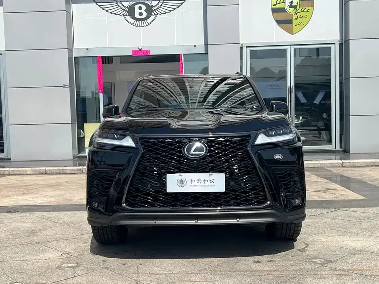 Lexus LX 600 Canada Spec