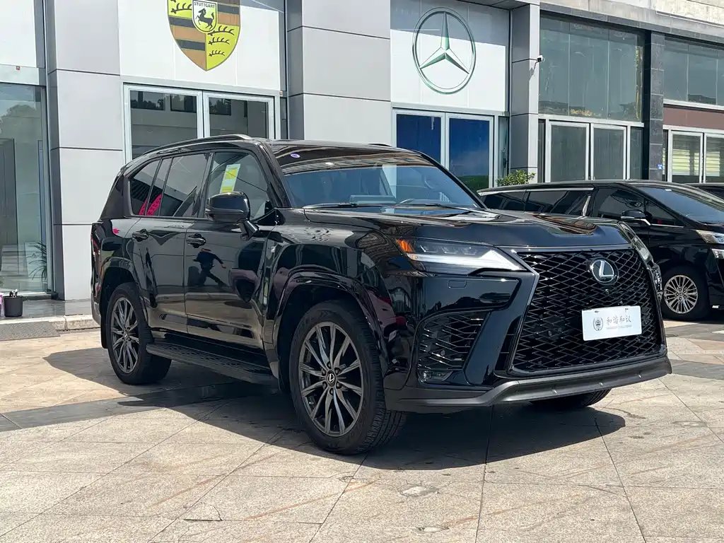 Lexus LX 600 Canada Spec