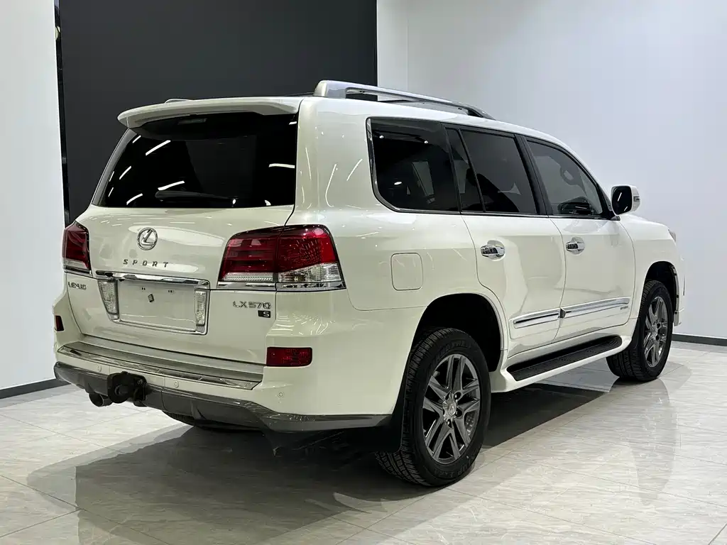 Lexus LX LX570 Middle East