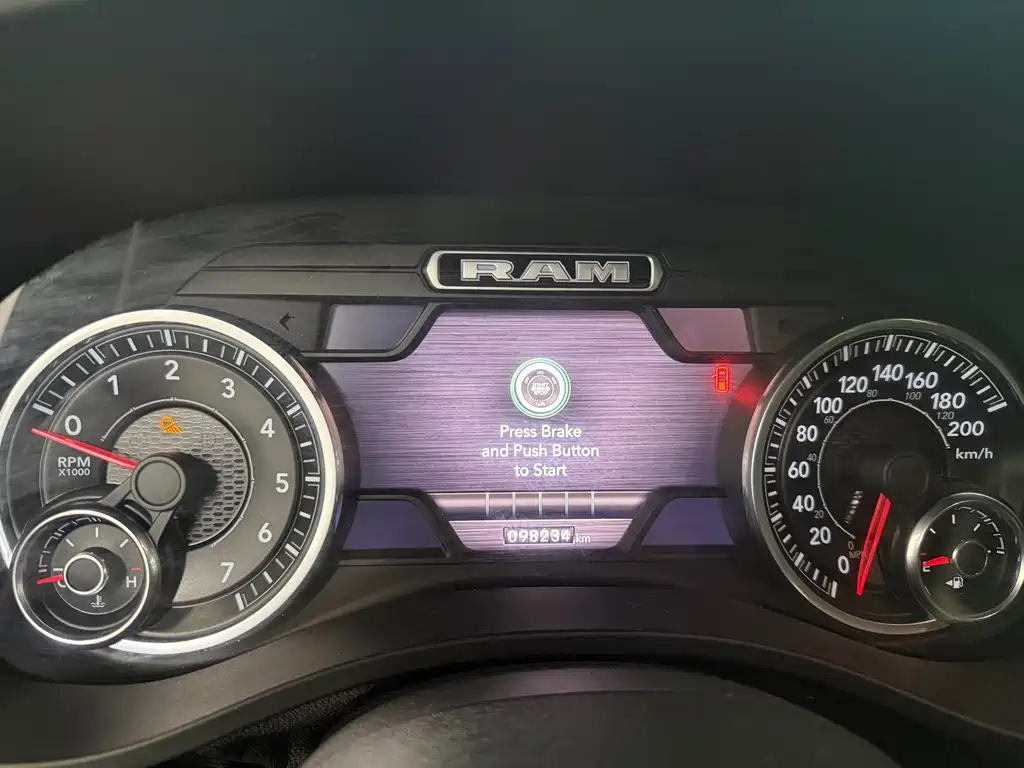 RAM Trucks RAM Trucks 2020款 1500 5.7 L 运动版