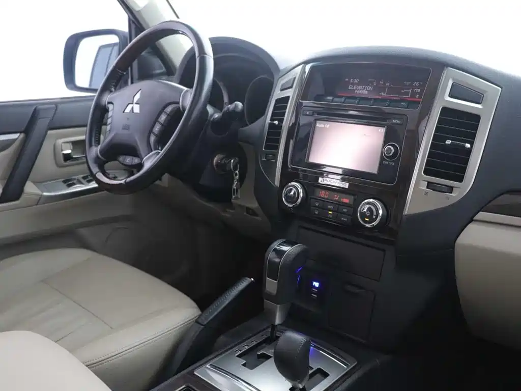 Pajero (Import) 3.8 L Middle East