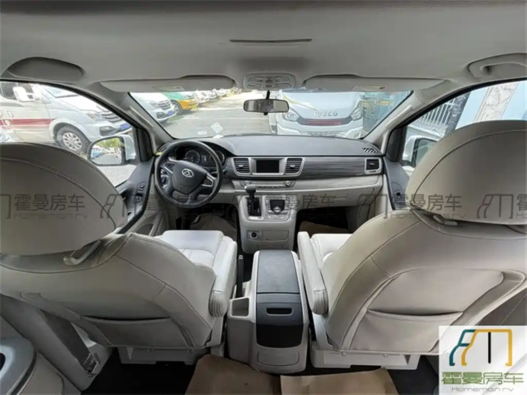 Maxus RG10 上汽大通MAXUS RG10 2019款 2.0 TGI 升顶露营车阳光版