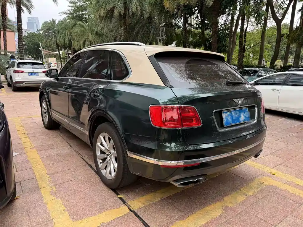 Bentayga 4.0 T V8