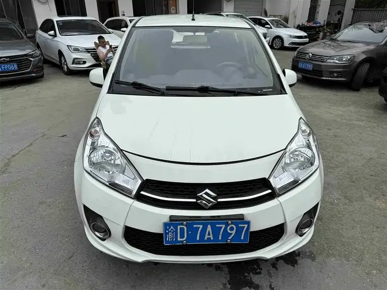 Suzuki Alto 奥拓 2015款 1.0 L 自动限定型