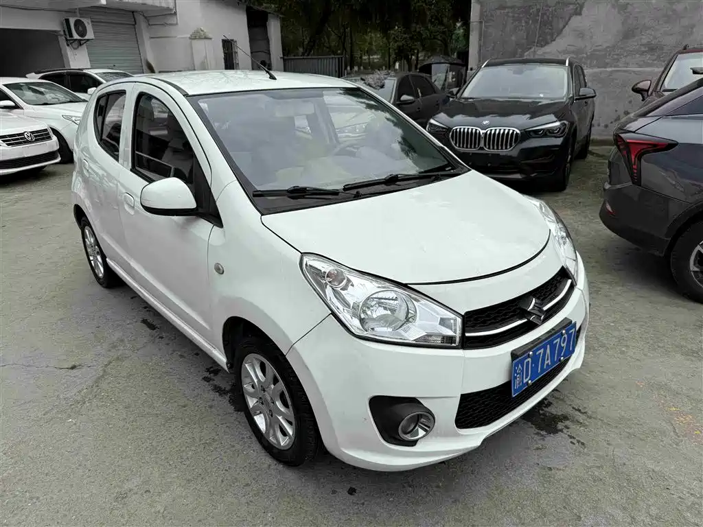 Alto 奥拓 2015款 1.0 L 自动限定型