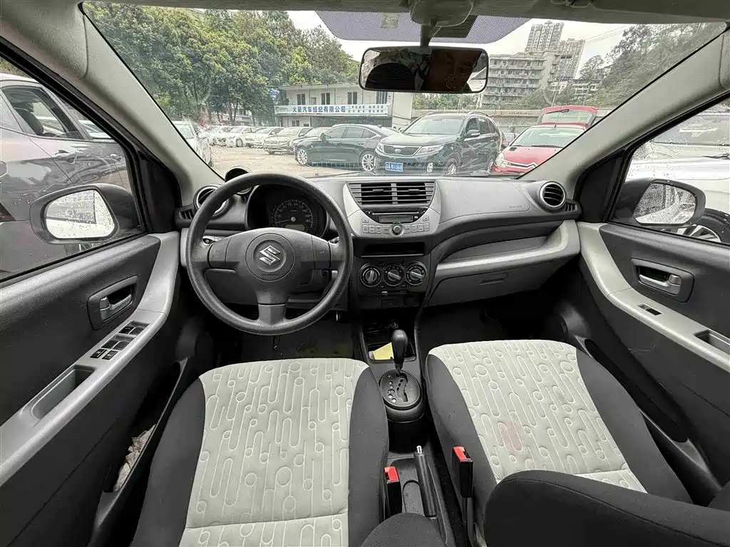 Alto 奥拓 2015款 1.0 L 自动限定型