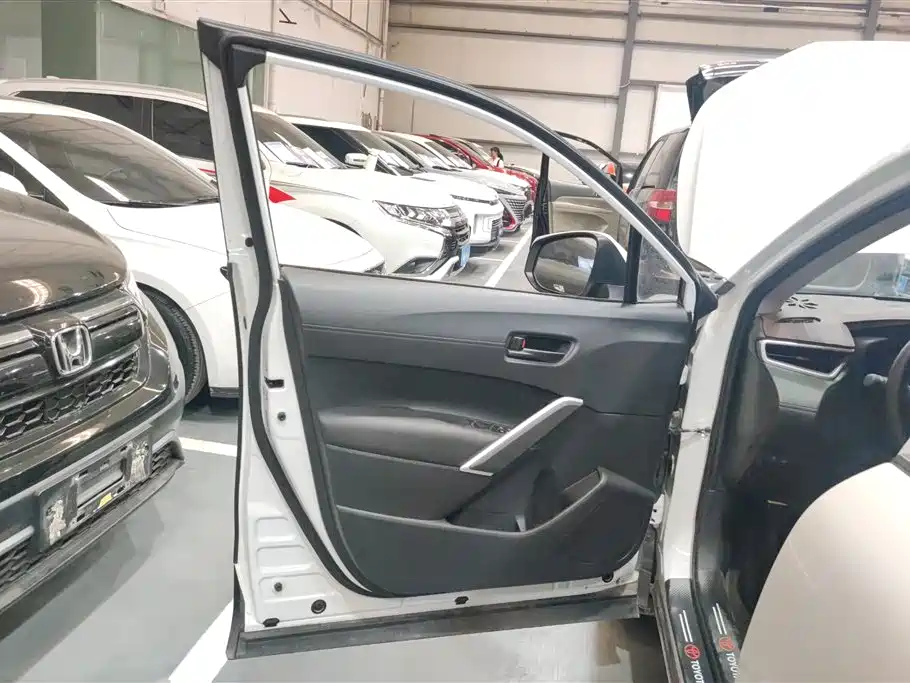 Corolla Cross 2.0 L Smart e-Hybrid Dual Engine Pioneer