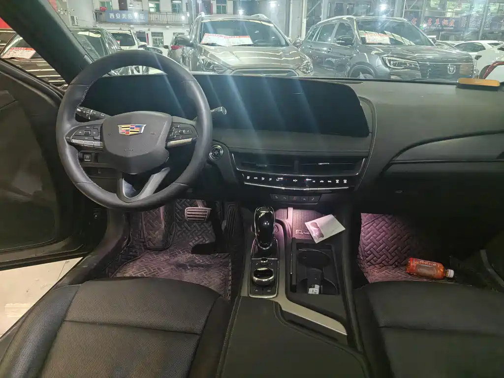 Cadillac CT5 28 T Luxury Pro
