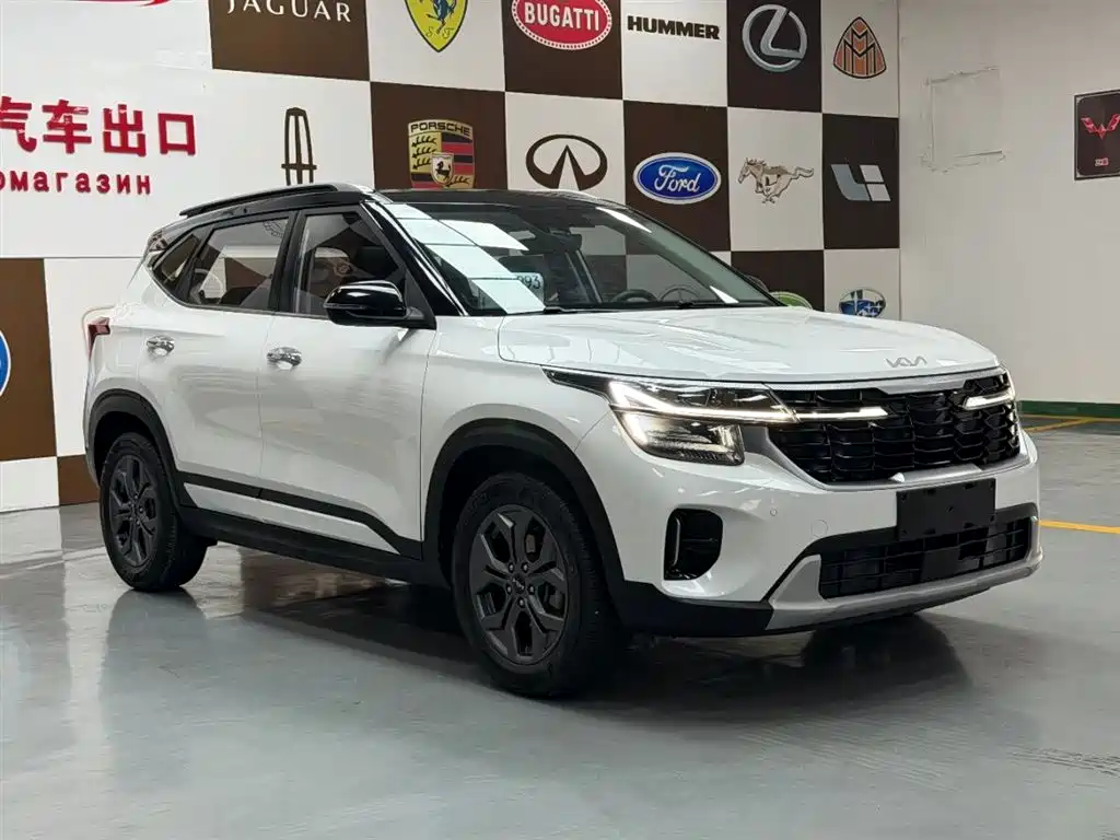 Seltos 1.5 L CVT Luxury