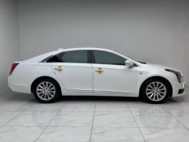 Cadillac XTS 28 T Tech