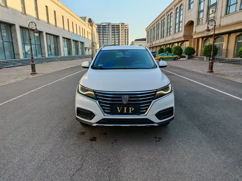 Roewe RX5 330 TGI Auto China Style