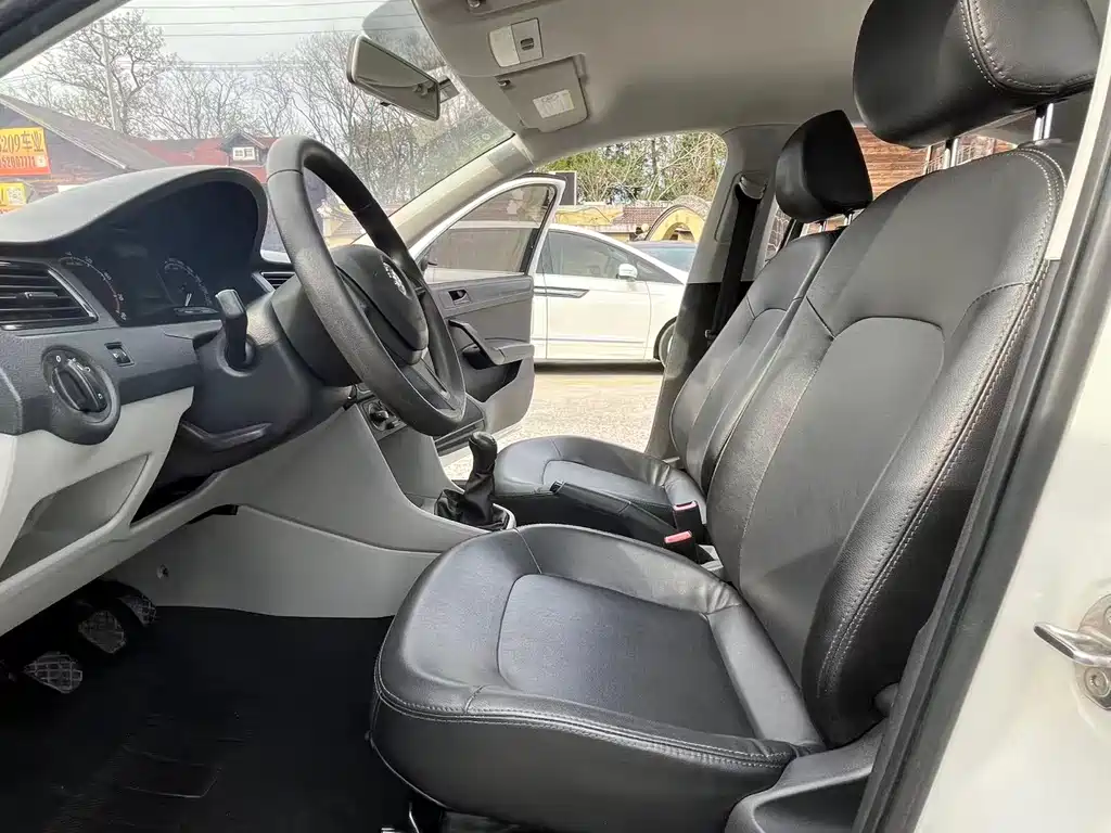 Rapid 1.6 L Manual Joy Select