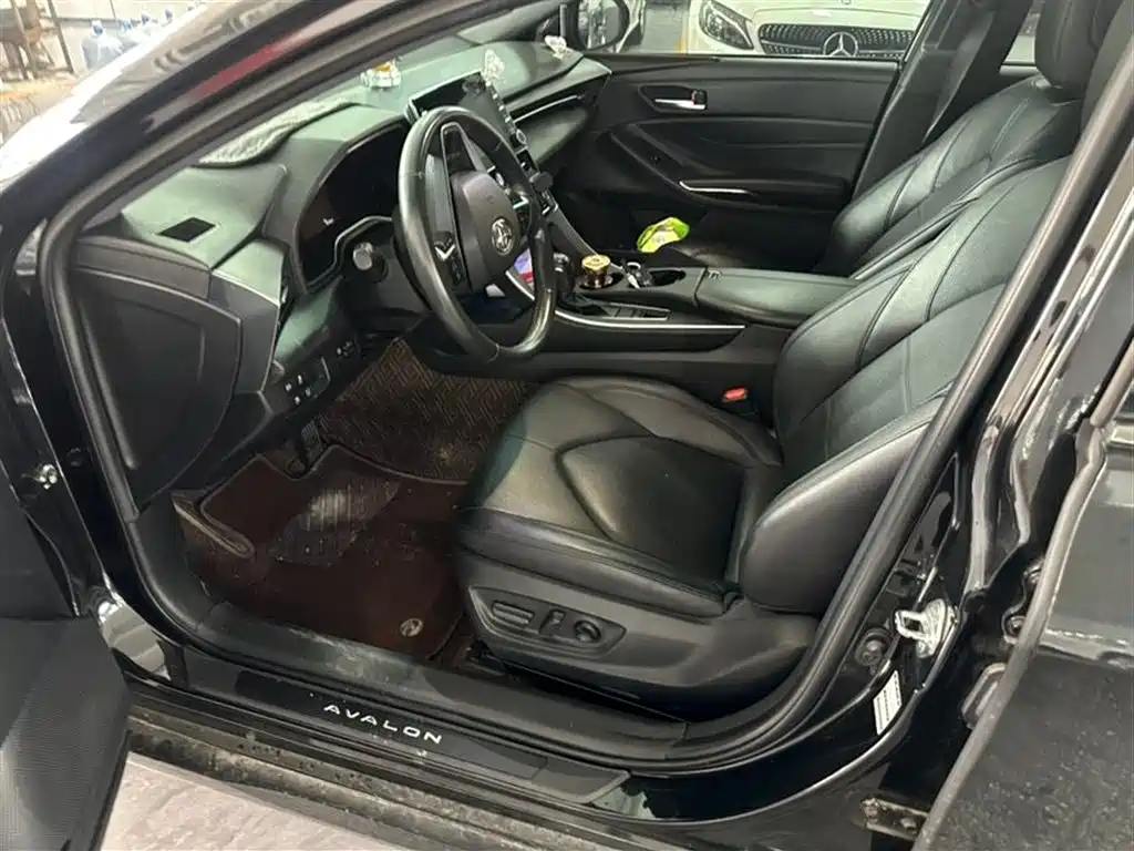 Avalon 亚洲龙 2019款 2.0 L XLE尊贵版 国VI