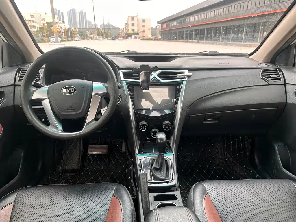 BYD F3 比亚迪F3 2016款 1.5 L 自动豪华型