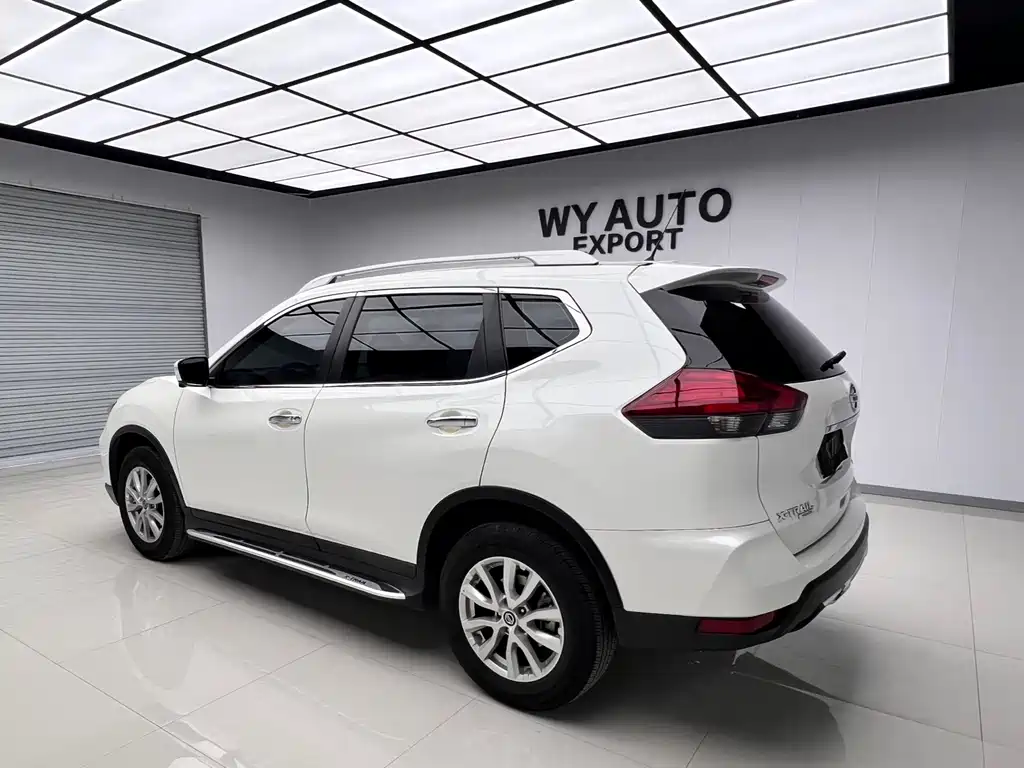 X-Trail 2.0 L 2 WD Connected Comfort Enjoyment