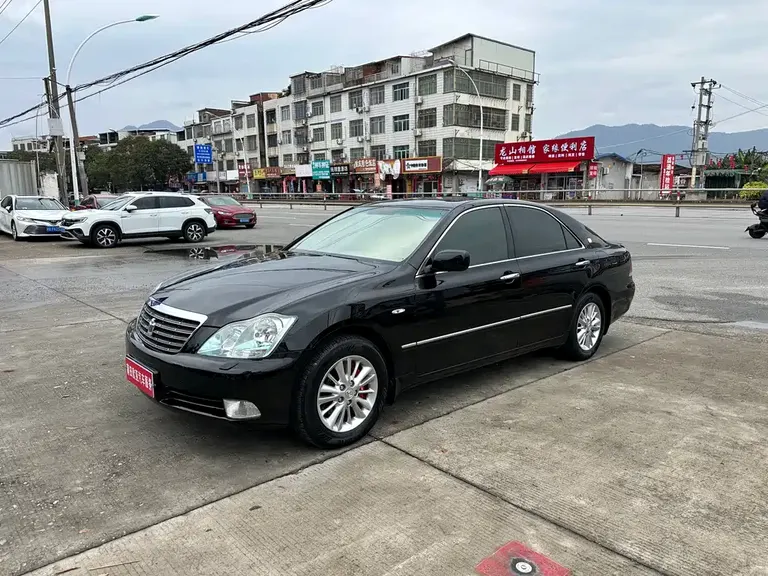 Toyota Crown 2.5 L 5 Anniversary
