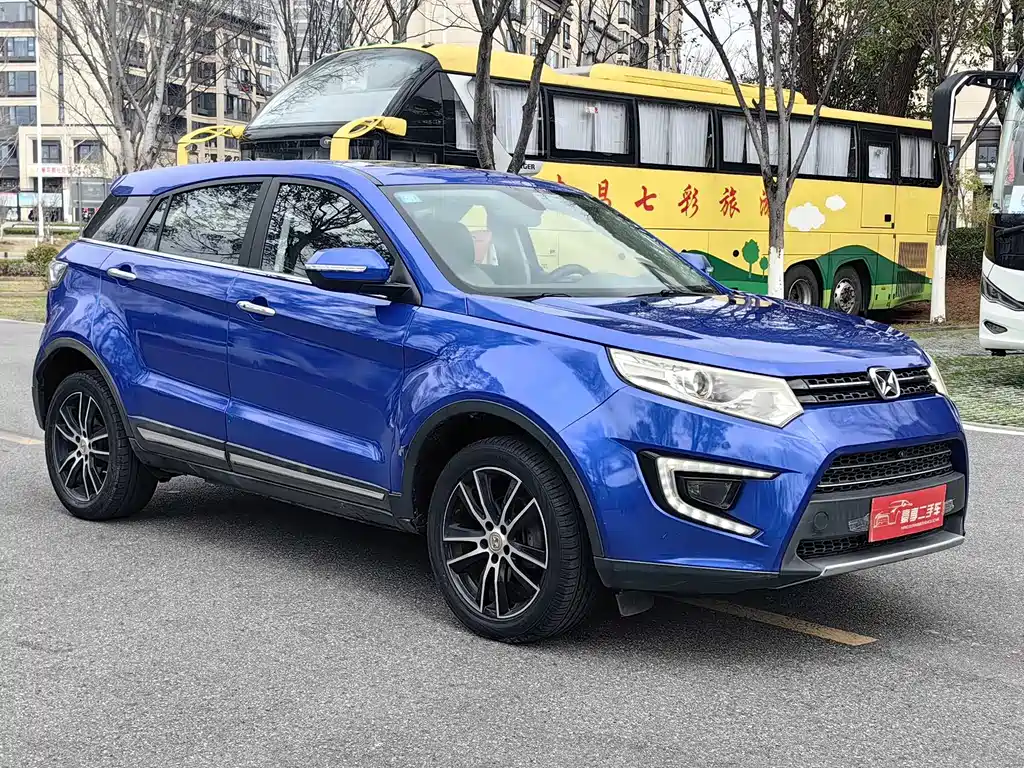 Yusheng S330 1.5 L GTDi Auto 2 WD Flagship