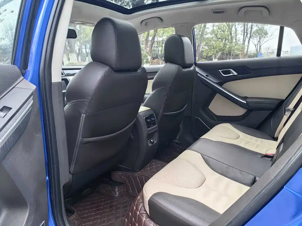 Yusheng S330 1.5 L GTDi Auto 2 WD Flagship