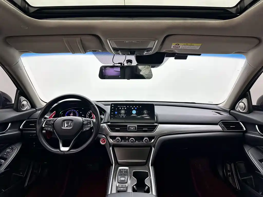 Accord Sharp· Hybrid 2.0 L Sharp Leading