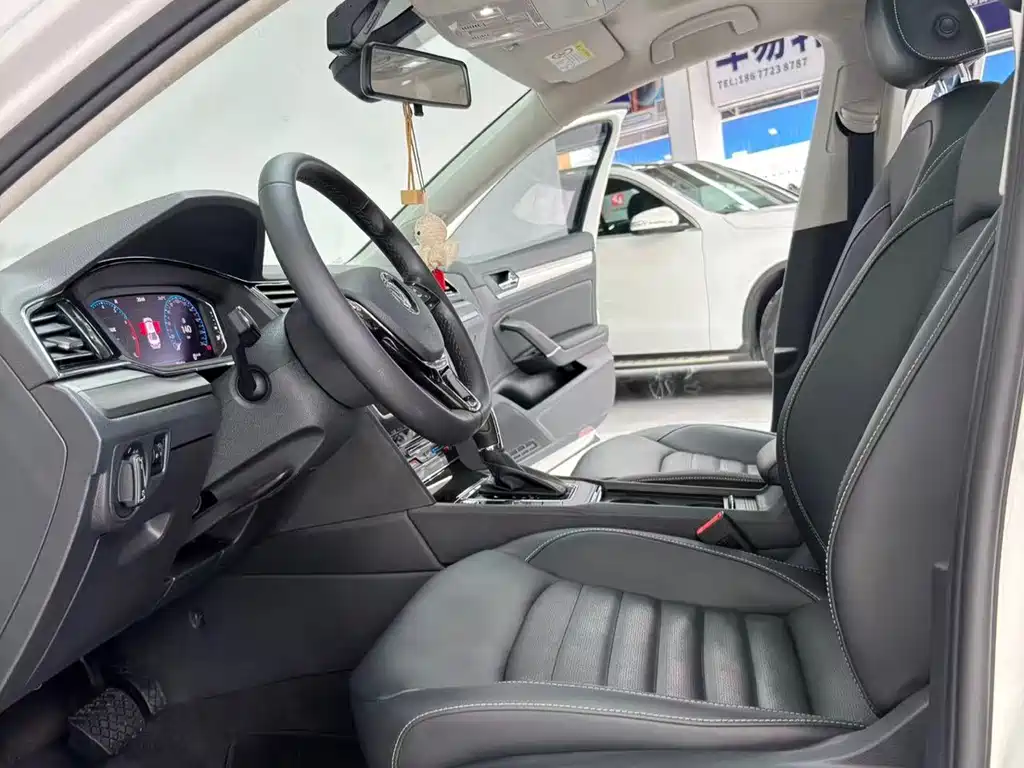 Lamando 280 TSI DSG Comfort