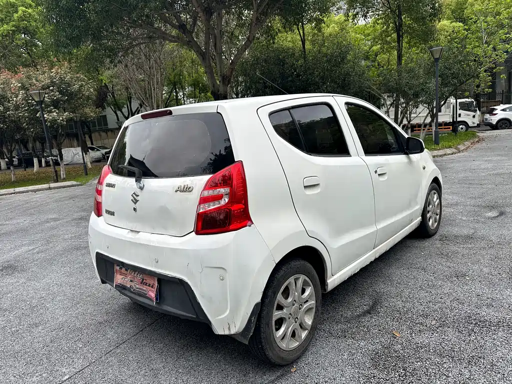 Alto 1.0 L Manual Luxury