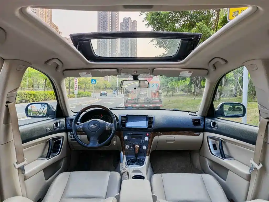 Outback 2.5 i